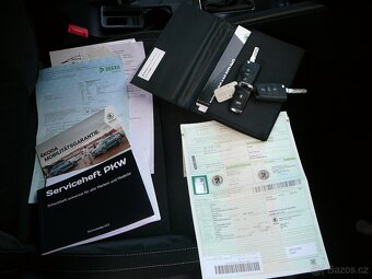 ŠKODA OCTAVIA RS 3 2.0 TDI 135KW DSG+F1 FULLLED NAV WEBASTO - 10