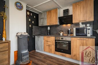 Prodej chaty s pozemkem 396 m2 v osobním vlastnictví, Pod Ob - 10