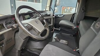 VOLVO FH 13 500 8x4 třístranný sklápěč - 10