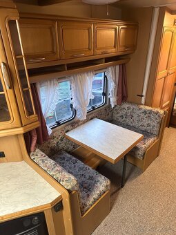 Karavan Hobby Landhaus - Přídavná Střecha, Předstan - 10