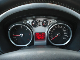 Ford B-MAX 1.6 TDCi 70 KW 1. Majitel - 10