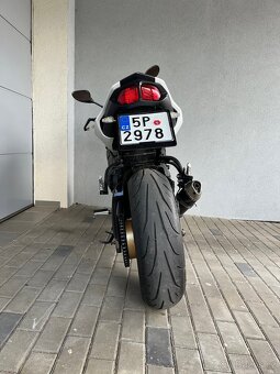 Yamaha FZ8N - 10