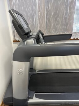 Běžecký pás Life Fitness - 95T ENGAGE - 10