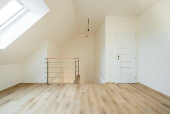 RD 4kk 130 m2, 2 koupelny, terasa, zahrada, parking Beroun - 10