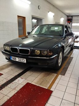 BMW e38 2.8 V6 - 10
