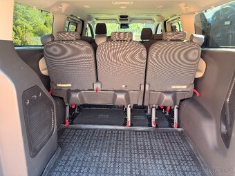 Ford Tourneo Custom 8 míst - 10