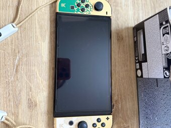 Nintendo Switch OLED Zelda limited edition - 10
