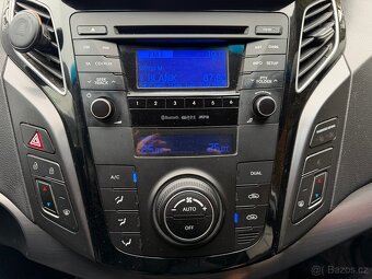 Hyundai I40 combi 1.7crdi 100kw rok 12/2014 - 10