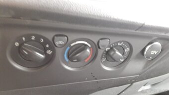 Ford Transit Custom 2.2 Tdci, 130.000 KM. - 10