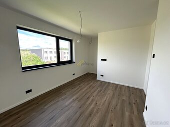 Prodej krajového rodinného domu 107 m², pozemek 252 m², Šrou - 10