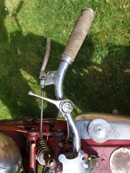 Jawa 250 Special / příplatkové nožní řazení/ plechovka Shell - 10