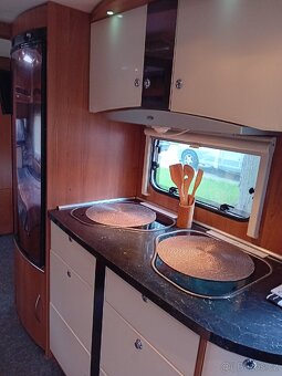OBYTNÝ KARAVAN - 10