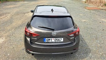 Mazda 3 Revolution 2017 - 10