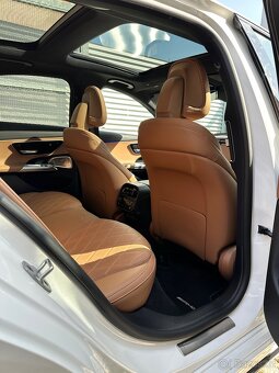 Mercedes E-220d 4-Matic AMG + Exclusive stav nového 4D - 10