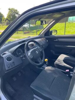 Suzuki Swift 1.3 benzin - 10
