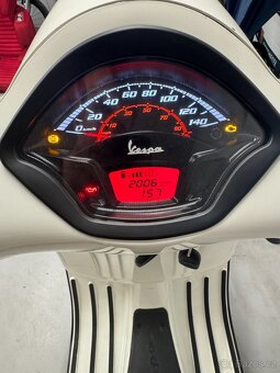Vespa GTS Super 300 HPE – Designová bestie s duší závodníka - 10