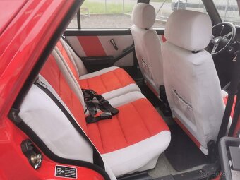 Lancia Delta 1.6 i HF Turbo - 10