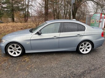BMW e90 - 10