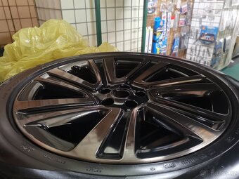 Range Rover Autobiography Black Diamant Luxuri 9,5x22" - 10