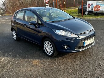 Ford Fiesta 1.2i, r.2009,serviska, STK, naj. 70 500km - 10