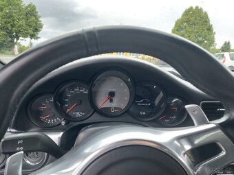 PORSCHE 911 Carrera S 991 - 10