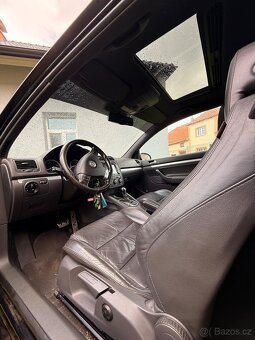 Golf R32 - 10
