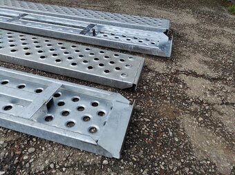 Ocelové nájezdy na auto 2 - 3 metry, až 4000 kg, zesílené - 10