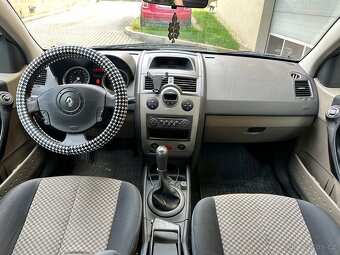 Renault Mégane 2 Sedan 1.5dci 74kw - 10
