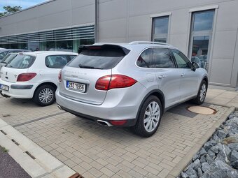 PORSCHE CAYENNE 3.0 TDI PLNÁ VÝBAVA NOVÝ ČR - 10