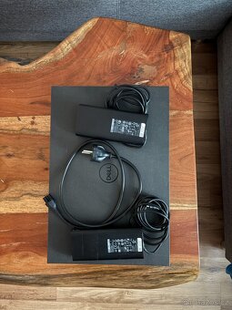 DELL XPS 15, i9-9980HK, NVIDIA GTX 1650 - 10