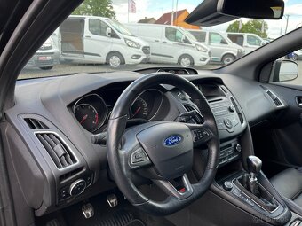 Ford Focus ST 2,0 184KW,Kůže,KeyFree,Recaro,Xenon,Winterpake - 10