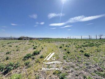Prodej, 14 stavebních parcel o výměře min 930m2 - max 1021m2 - 10