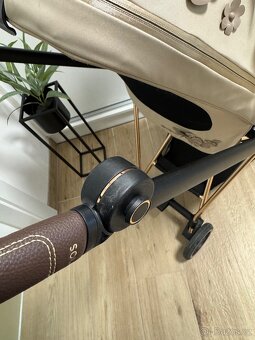 Cybex Mios Beige Flowers Platinum - 10