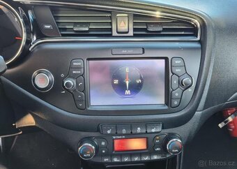 Kia Cee´d 1.6-GT-PANORAMA-KLIMA-NAVI - 10