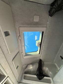 IVECO EUROCARGO ML 160E30 BB SKŘÍŇOVÝ - 10