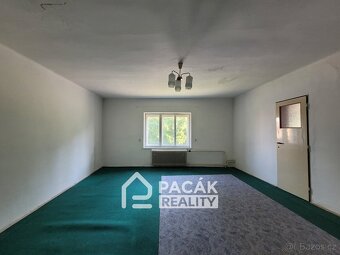 Prodej rodinného domu s průjezdem a zahradou o výměře 434m2  - 10