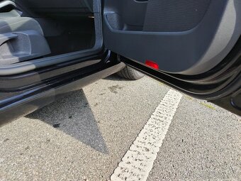 Prodám Volkswagen Golf 5 v pěkném stavu - 10