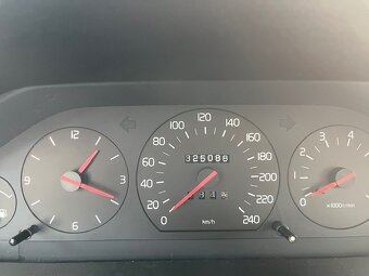 Volvo 940 GL - 10