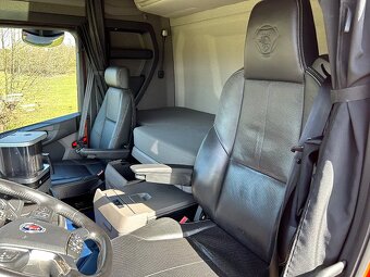 SCANIA R540 6x2 - tahač návěsů + PTO + retardér - 10