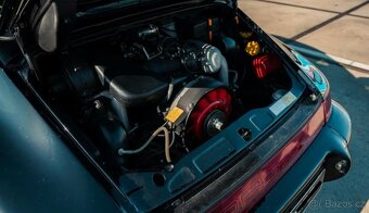 Porsche 911 Carrera 2 (964) - 10