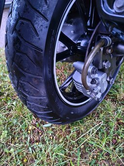 Kymco People 300GTi - 10