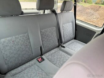 Transporter T5 1.9 TDI 9 Míst Long - 10