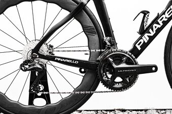 Pinarello Dogma F12 Disc, Shimano Ultegra Di2 2x12 - 10
