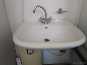Kontejner obytný-včetně WC - 10