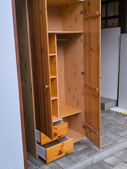 Prodám šatní skříň - 10