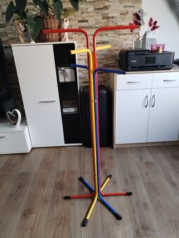 Dětský kovový stojan - 10