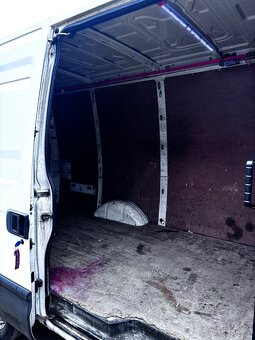 IVECO DAILY 35S12 2.3HPi 85Kw - 10