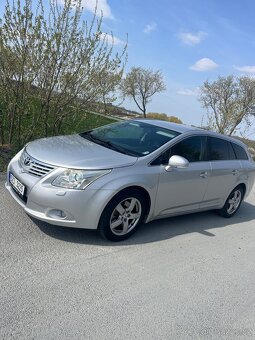 Toyota Avensis - 10