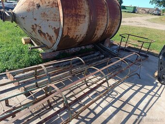 Silo - 10