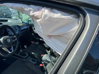 Vw T-Cross Life 1.0TSi 70 kw 2019 motor star bez dokladu na - 10